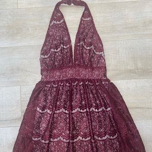 Audrey Maroon halter dress size smalll